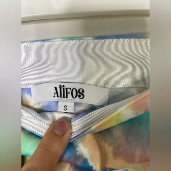 AIIFOS Revolve NWOT Samantha Skirt in Watercolor Blues Sz Small Asymmetrical